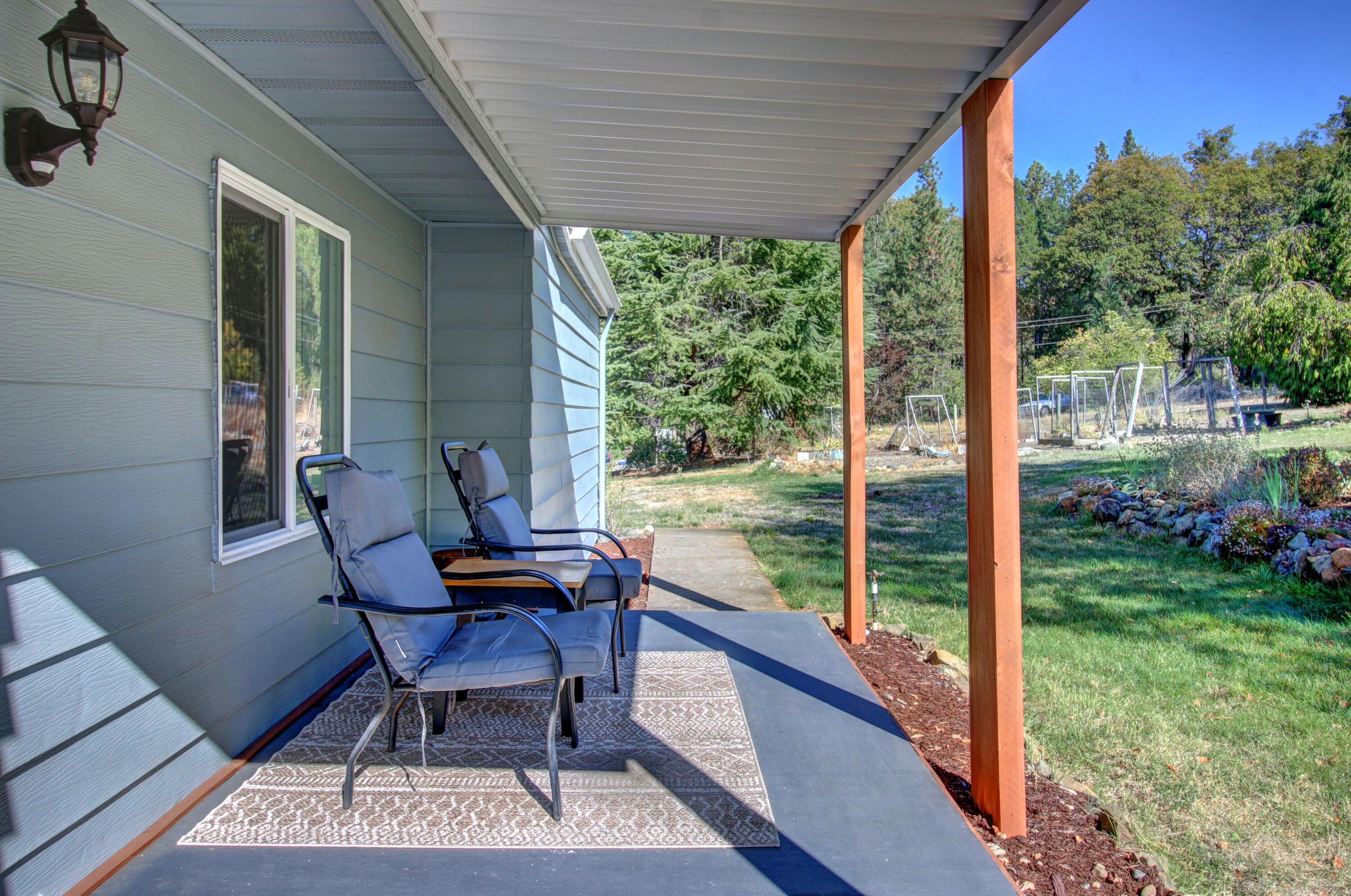 01 Front Deck 01