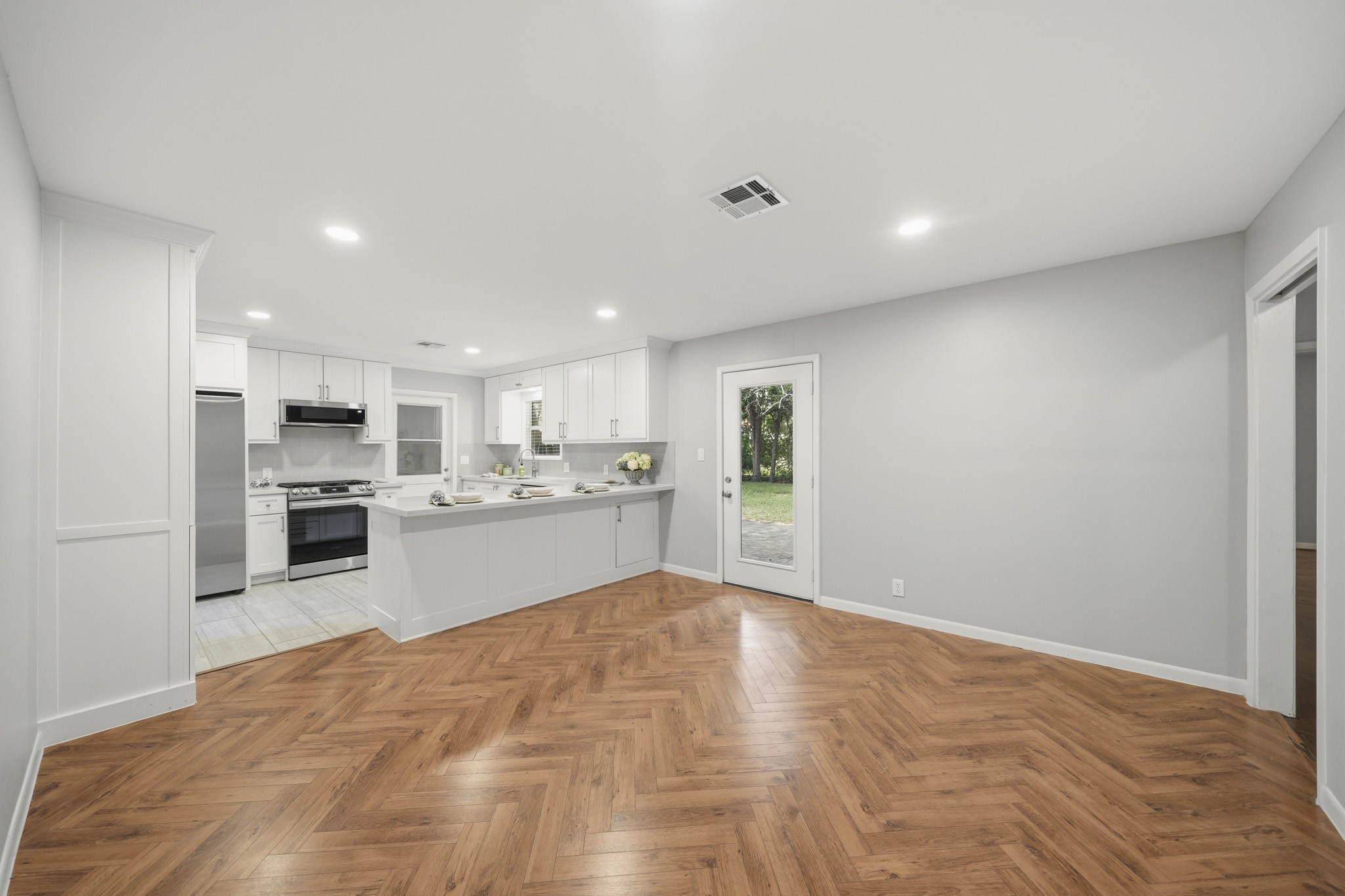4614 Hummingbird Street Houston, TX 77035 - Photo 19 of 39