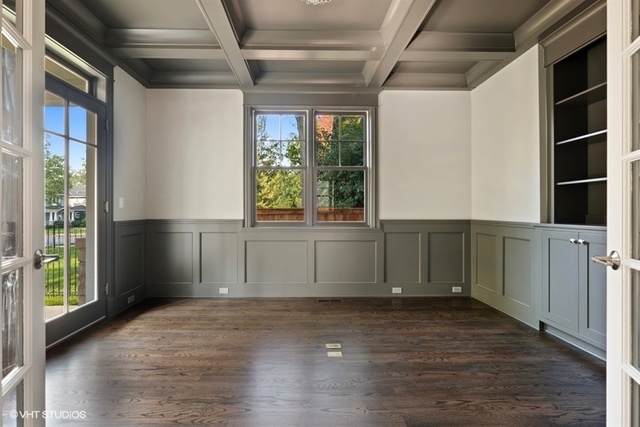 520 Orchard Lane Winnetka, IL 60093 - Photo 8 of 11