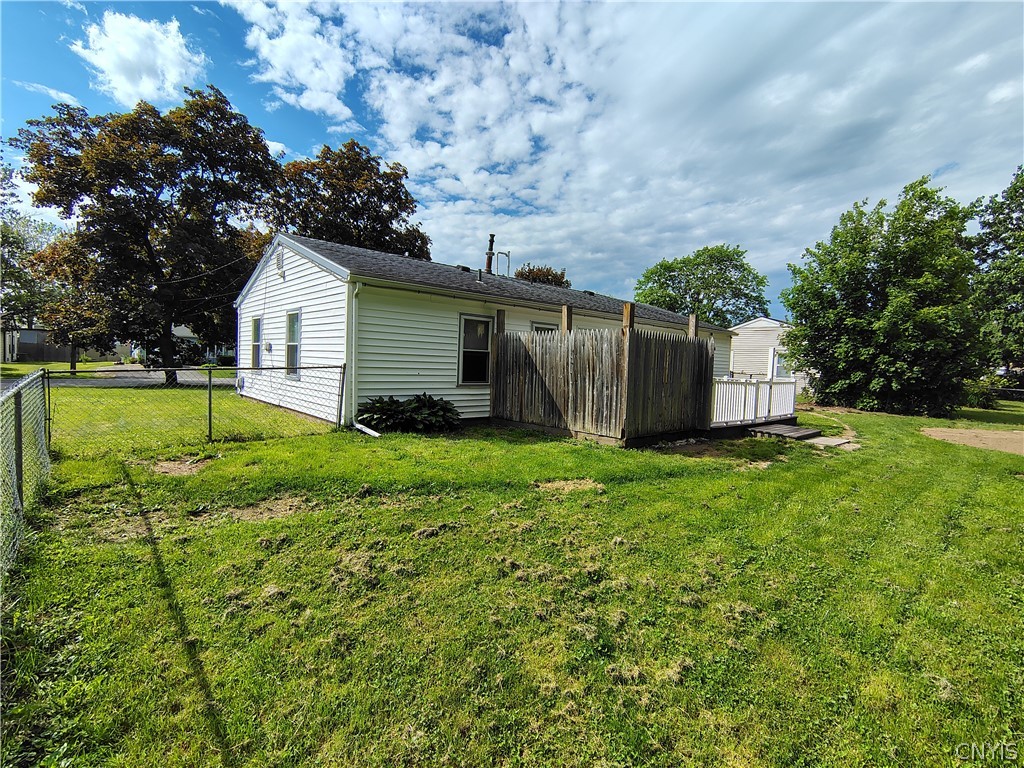 414 Williamsburg Road Utica, NY 13502 - Photo 30 of 35