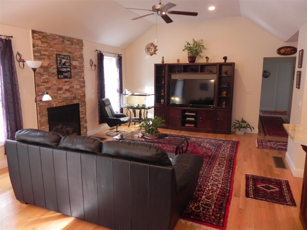 475 Boston Post Road Amherst, NH 03031 - Photo 2 of 30 Gallery Image 2