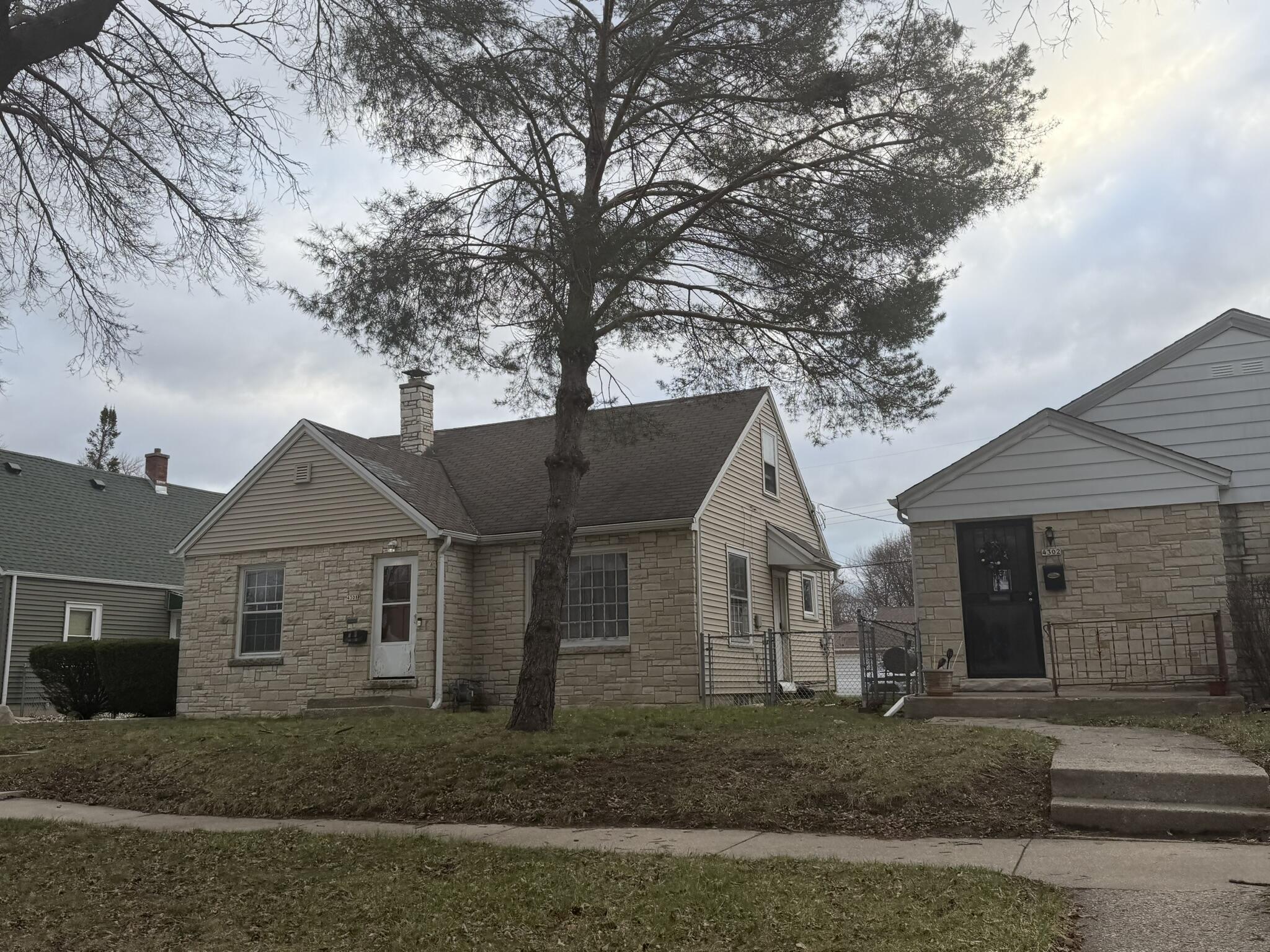 4308 North 53rd Street Milwaukee, WI 53216 - Photo 3 of 4 IMG_1782