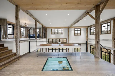 a view of an entryway with dining area