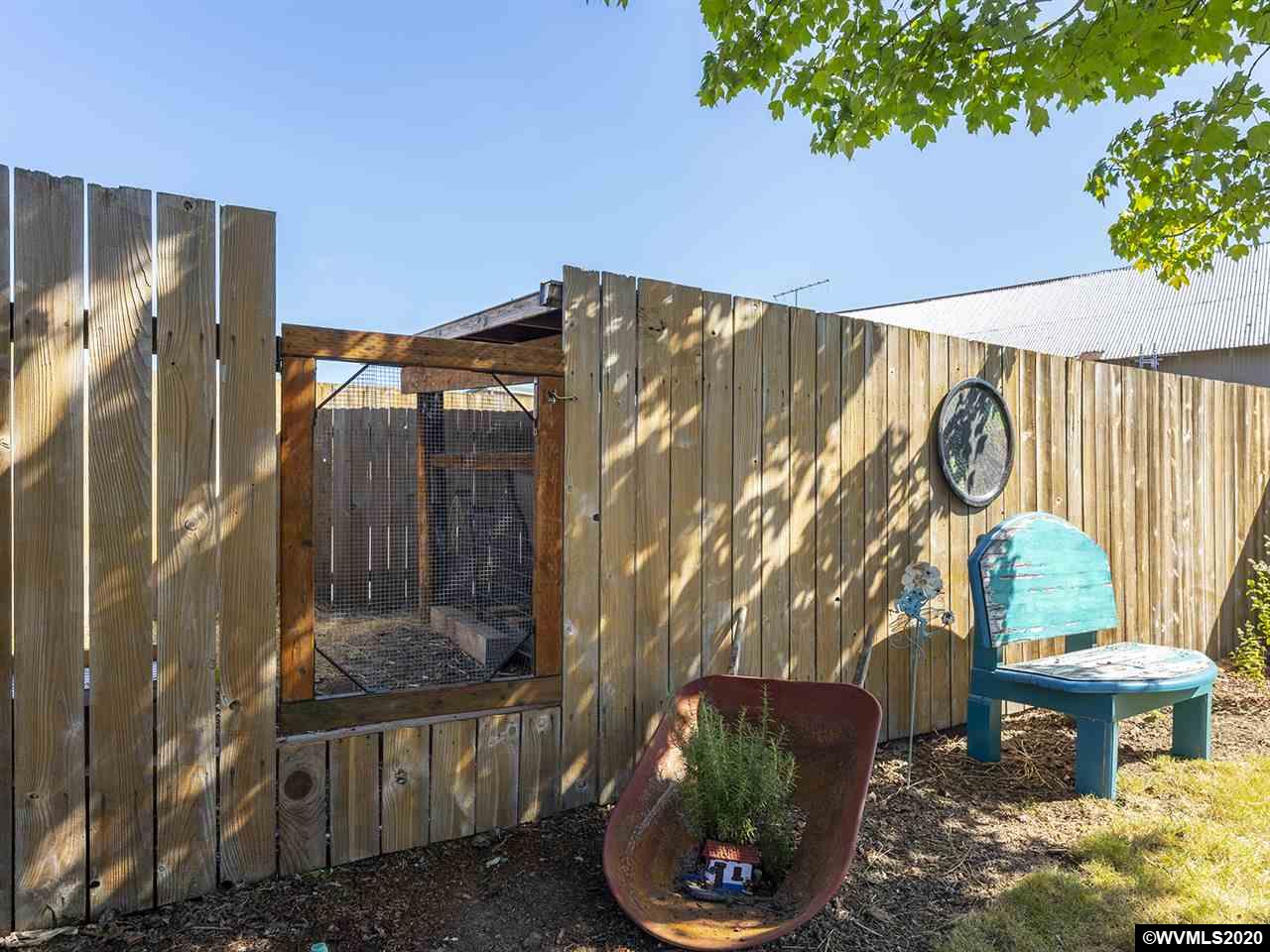 703 Toliver Road Molalla, OR 97038 - Photo 17 of 32 Gallery Image 17