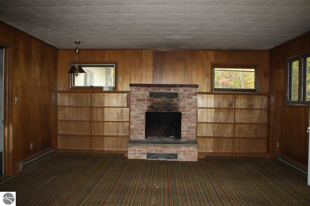 7616 Homestead Road Benzonia, MI 49616 - Photo 20 of 26 1777602-19.JPG