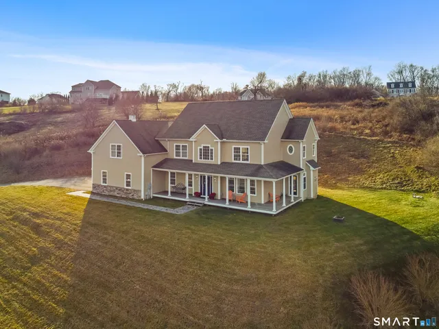 $1,250,000 | 190 Willow Creek Estates Drive, Southbury, CT 06488