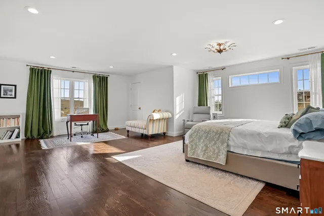 $1,250,000 | 190 Willow Creek Estates Drive, Southbury, CT 06488