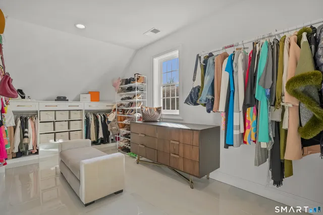 $1,250,000 | 190 Willow Creek Estates Drive, Southbury, CT 06488