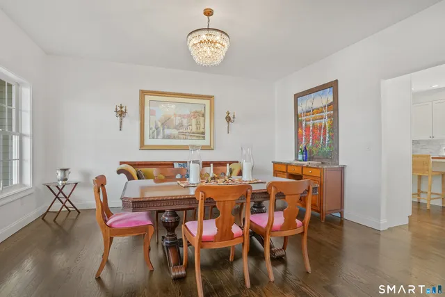 $1,250,000 | 190 Willow Creek Estates Drive, Southbury, CT 06488