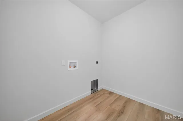 $599,900 | 232 Balmoral Gdns Court, Lake St. Louis, MO 63367