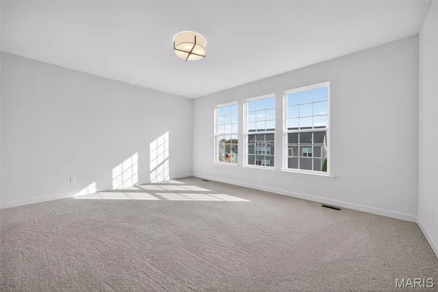 $599,900 | 232 Balmoral Gdns Court, Lake St. Louis, MO 63367