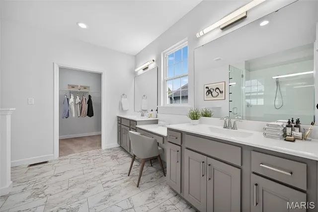 $599,900 | 232 Balmoral Gdns Court, Lake St. Louis, MO 63367