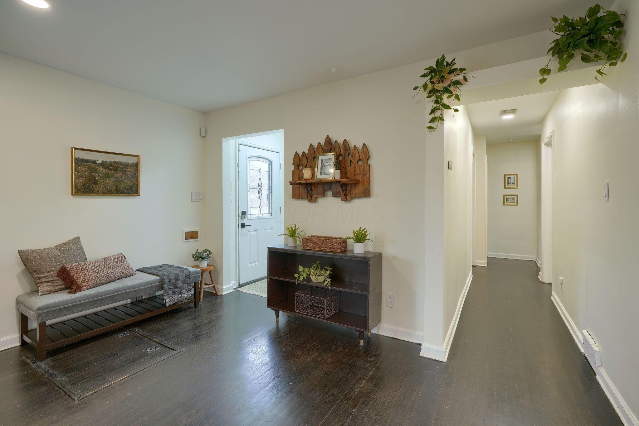 40 North Harding Road Columbus, OH 43209 - Photo 22 of 34 Beautiful Hardwood Floors