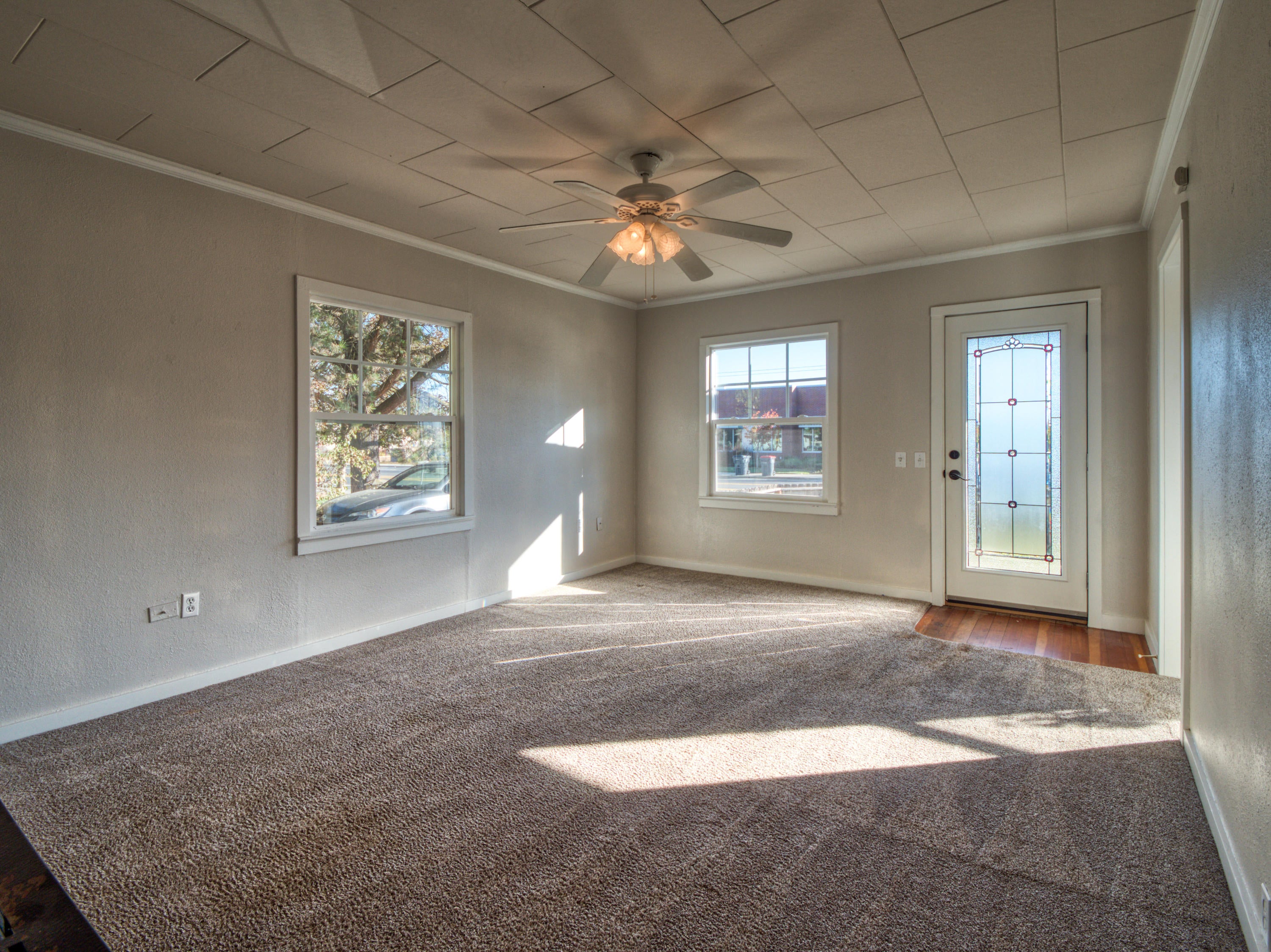 224 Freeman Road Central Point, OR 97502 - Photo 5 of 23 5.2