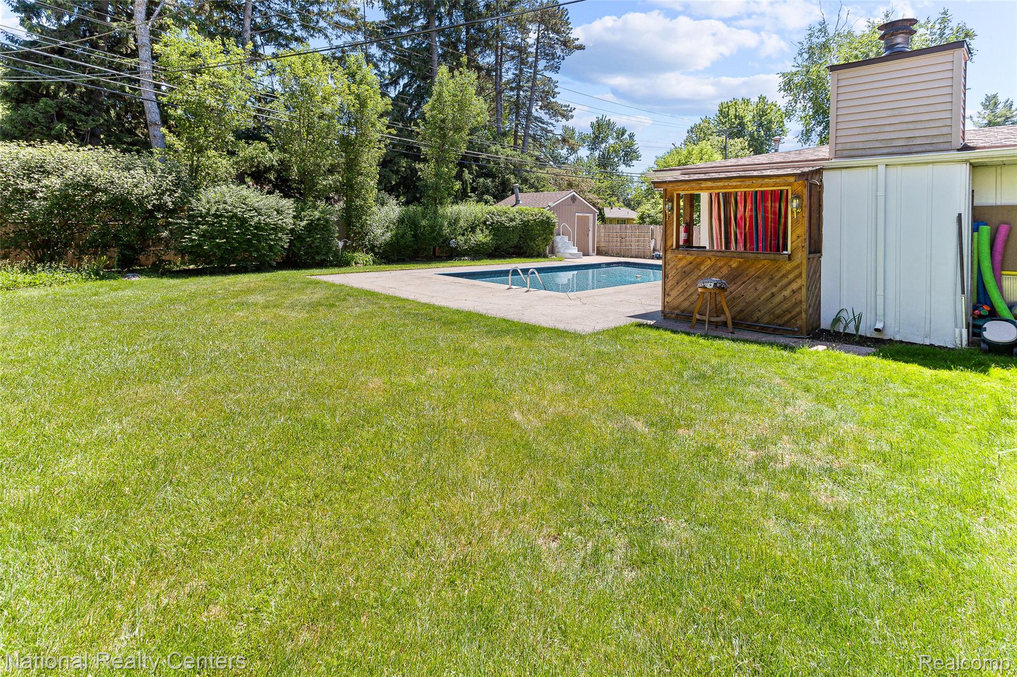 23950 Meadowbrook Road Novi, MI 48375 - Photo 36 of 39 IMG_4226.jpg