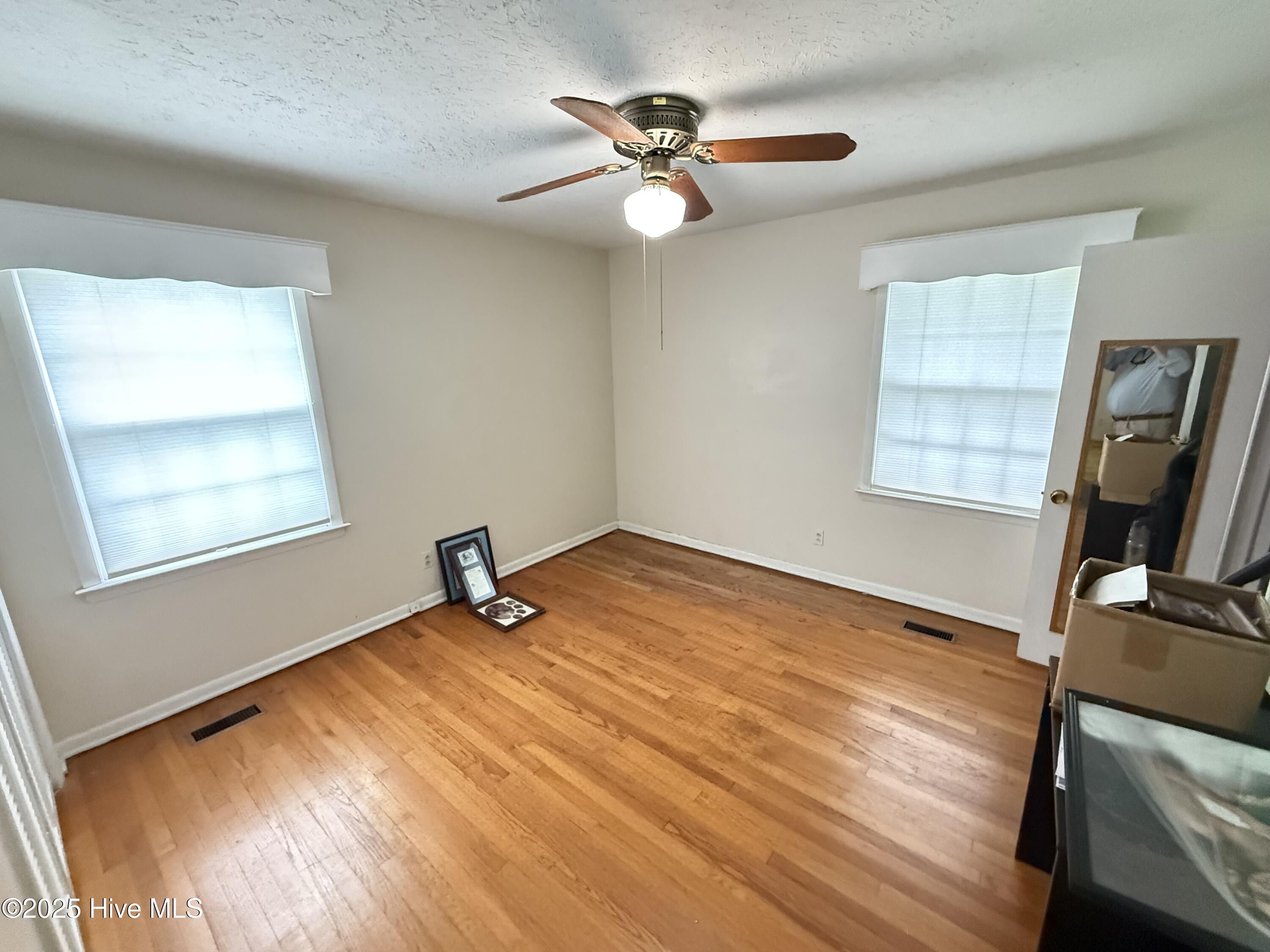 114 Dale Road Mount Olive, NC 28365 - Photo 6 of 15 IMG_3226
