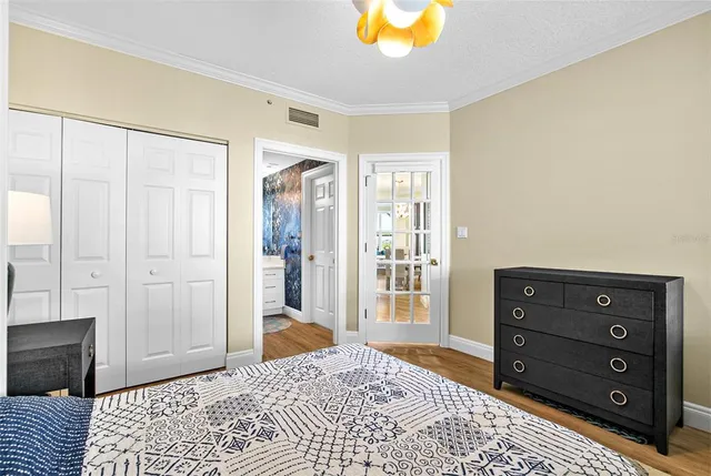 $525,000 | 5420 Eagles Point Circle, Unit 304, Sarasota, FL 34231