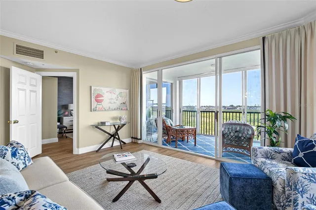 $525,000 | 5420 Eagles Point Circle, Unit 304, Sarasota, FL 34231