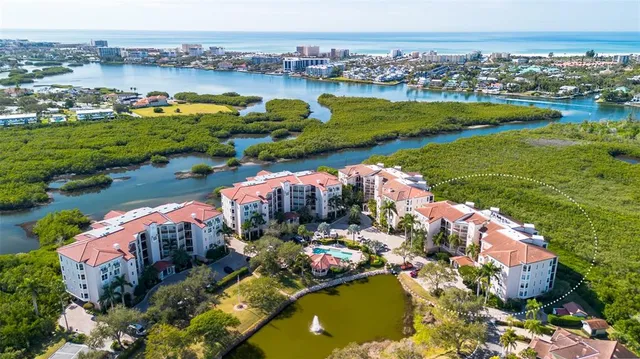 $525,000 | 5420 Eagles Point Circle, Unit 304, Sarasota, FL 34231