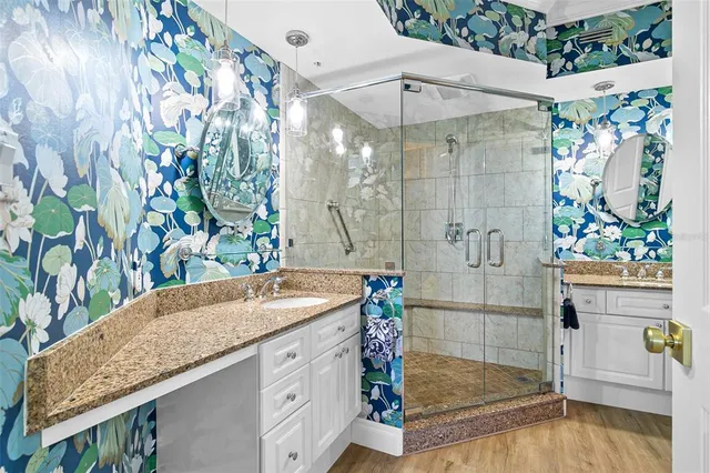 $525,000 | 5420 Eagles Point Circle, Unit 304, Sarasota, FL 34231