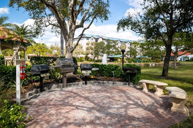 $525,000 | 5420 Eagles Point Circle, Unit 304, Sarasota, FL 34231