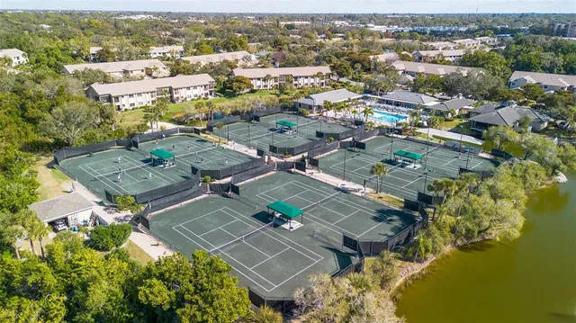 $525,000 | 5420 Eagles Point Circle, Unit 304, Sarasota, FL 34231