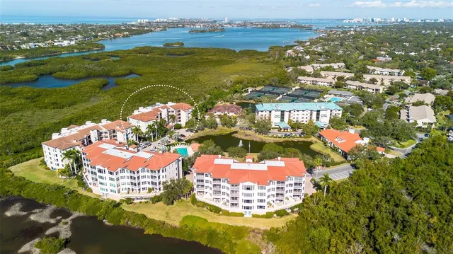 $525,000 | 5420 Eagles Point Circle, Unit 304, Sarasota, FL 34231