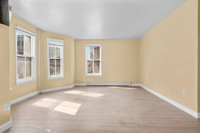 $1,650 | 155 Babcock Street, Hartford, CT 06106