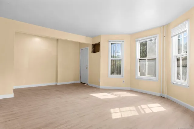 $1,650 | 155 Babcock Street, Hartford, CT 06106