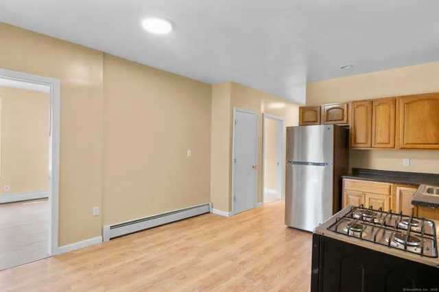 $1,650 | 155 Babcock Street, Hartford, CT 06106