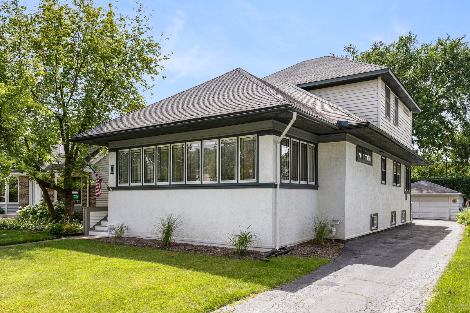 120 Avon Road Elmhurst, IL 60126 - Photo 1 of 37