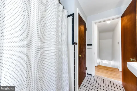 $385,000 | 1417 Glendale Road, Baltimore, MD 21239