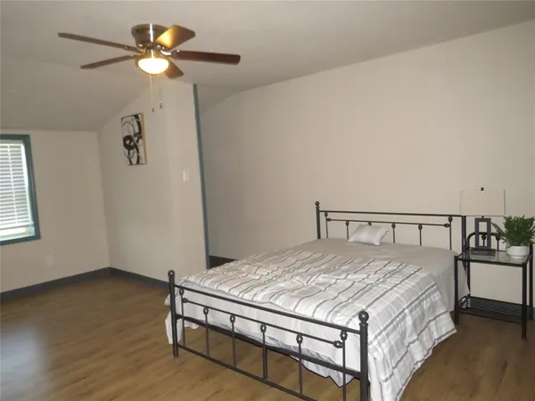 $2,600 | 12069 Joyce Lane, Roanoke, TX 76262