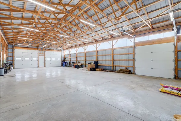 $524,900 | 16010 Brown Schoolhouse Road, Clarendon, NY 14470