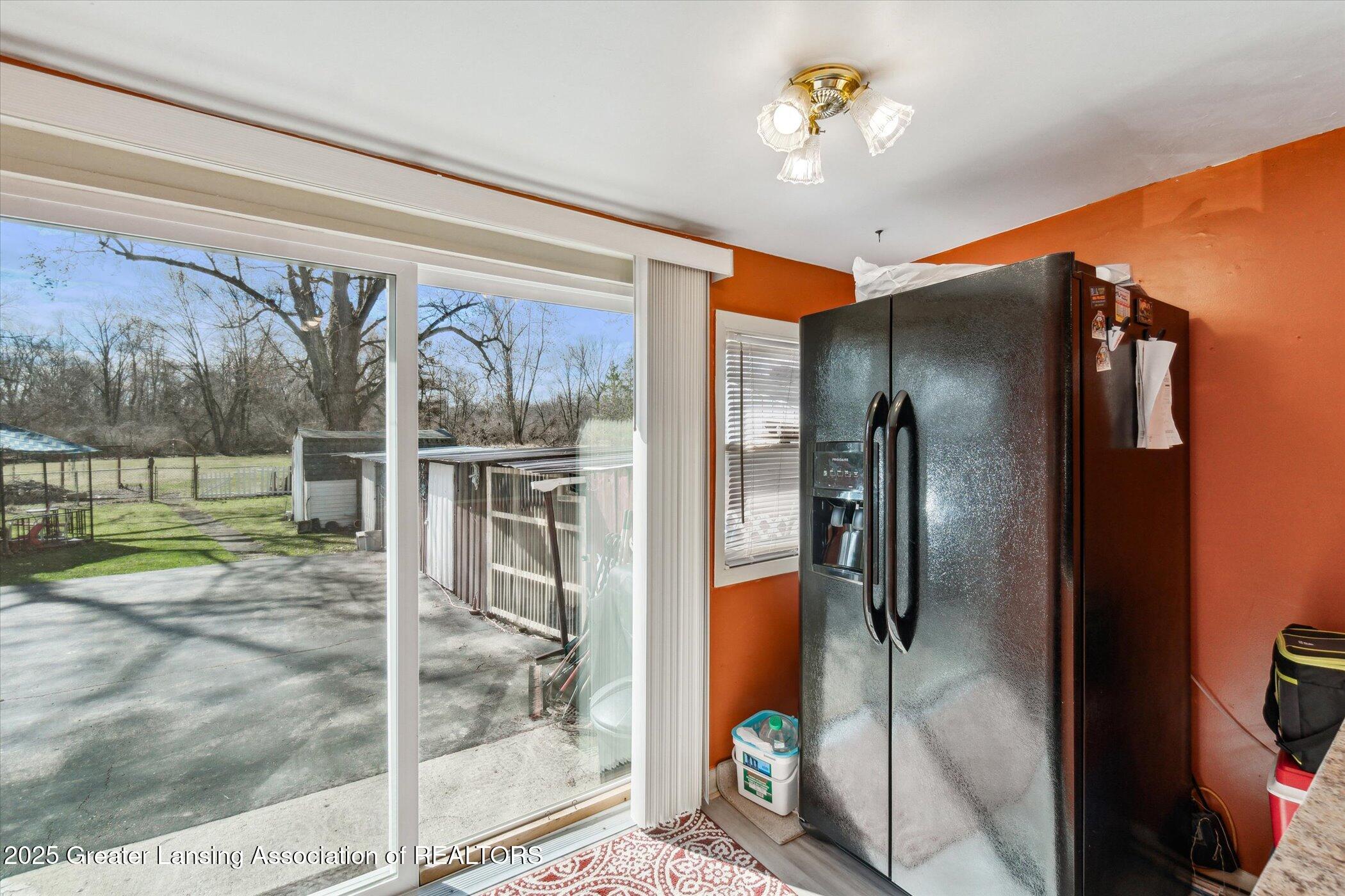 1717 West Jolly Road Lansing, MI 48910 - Photo 26 of 64 25-1717-W-Jolly-Rd-Lansing-MI-48910-Wind