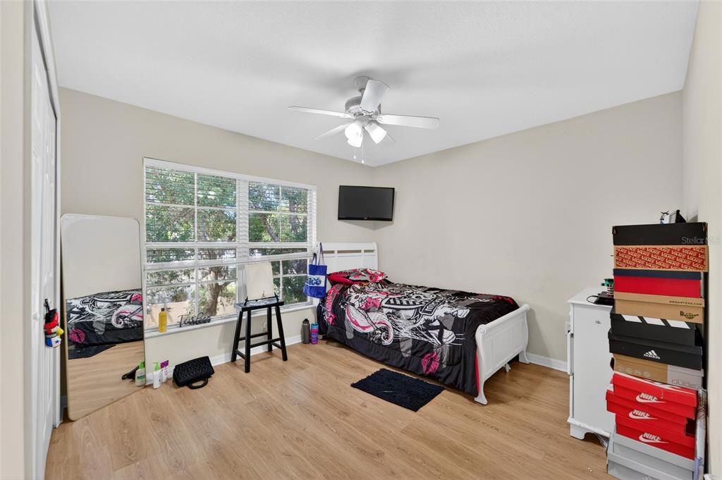 37604 Aaralyn Road Zephyrhills, FL 33542 - Photo 19 of 40 Gallery Image 19