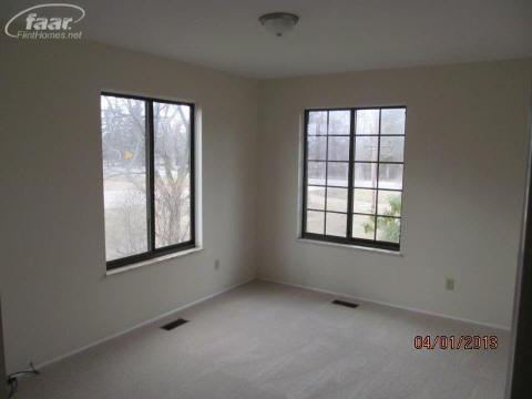 5363 Lennon Road Swartz Creek, MI 48473 - Photo 15 of 34 20349556-14.JPG