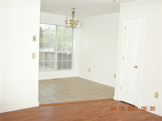 308 Jacqueline Road Piedmont, SC 29673 - Photo 4 of 17 Gallery Image 4