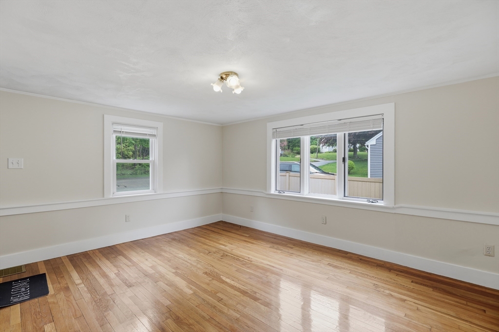 1 Brookhaven Road Worcester, MA 01606 - Photo 8 of 39