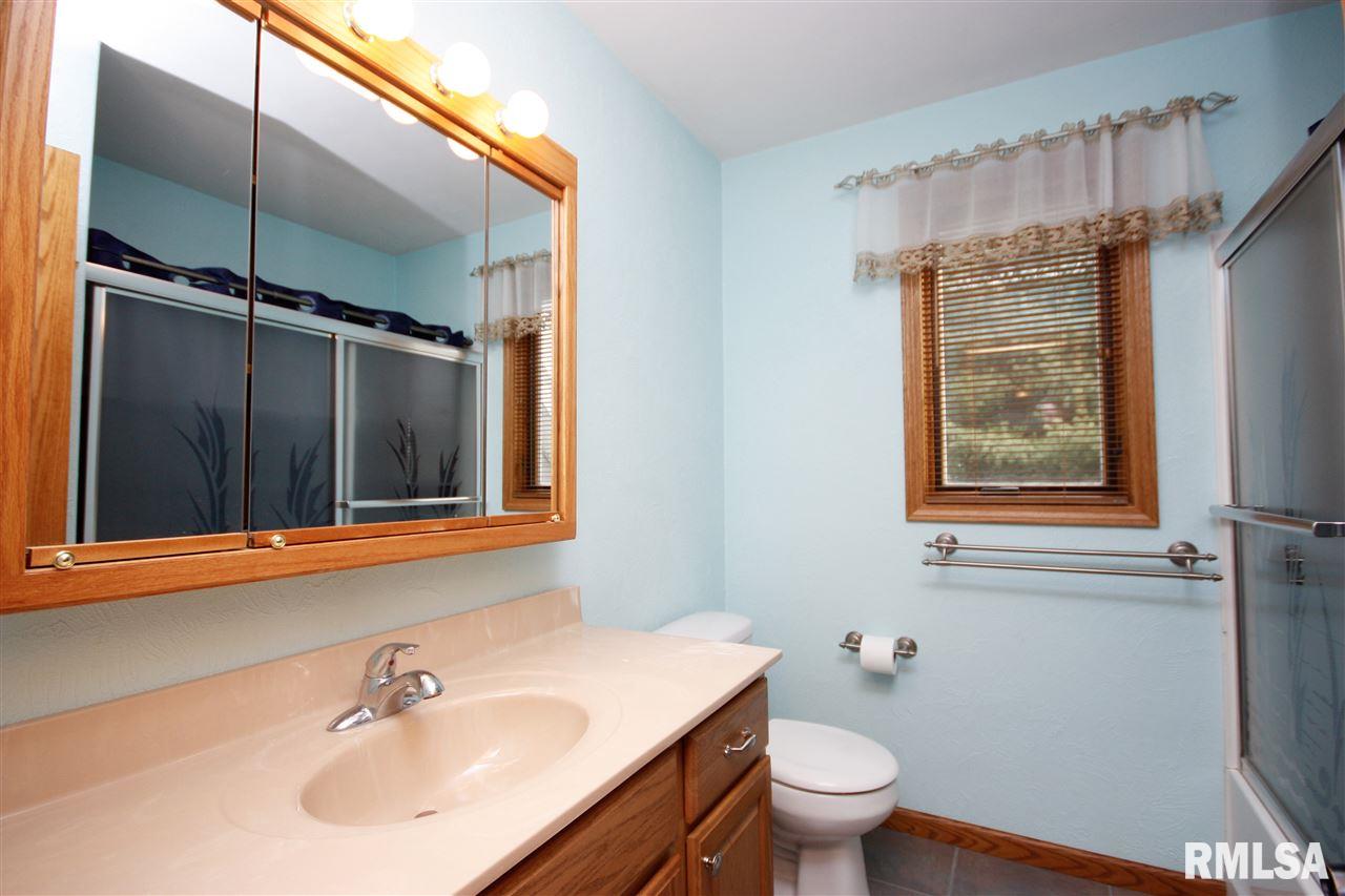 7576 Pin Oak Road Manito, IL 61546 - Photo 24 of 36 Gallery Image 24