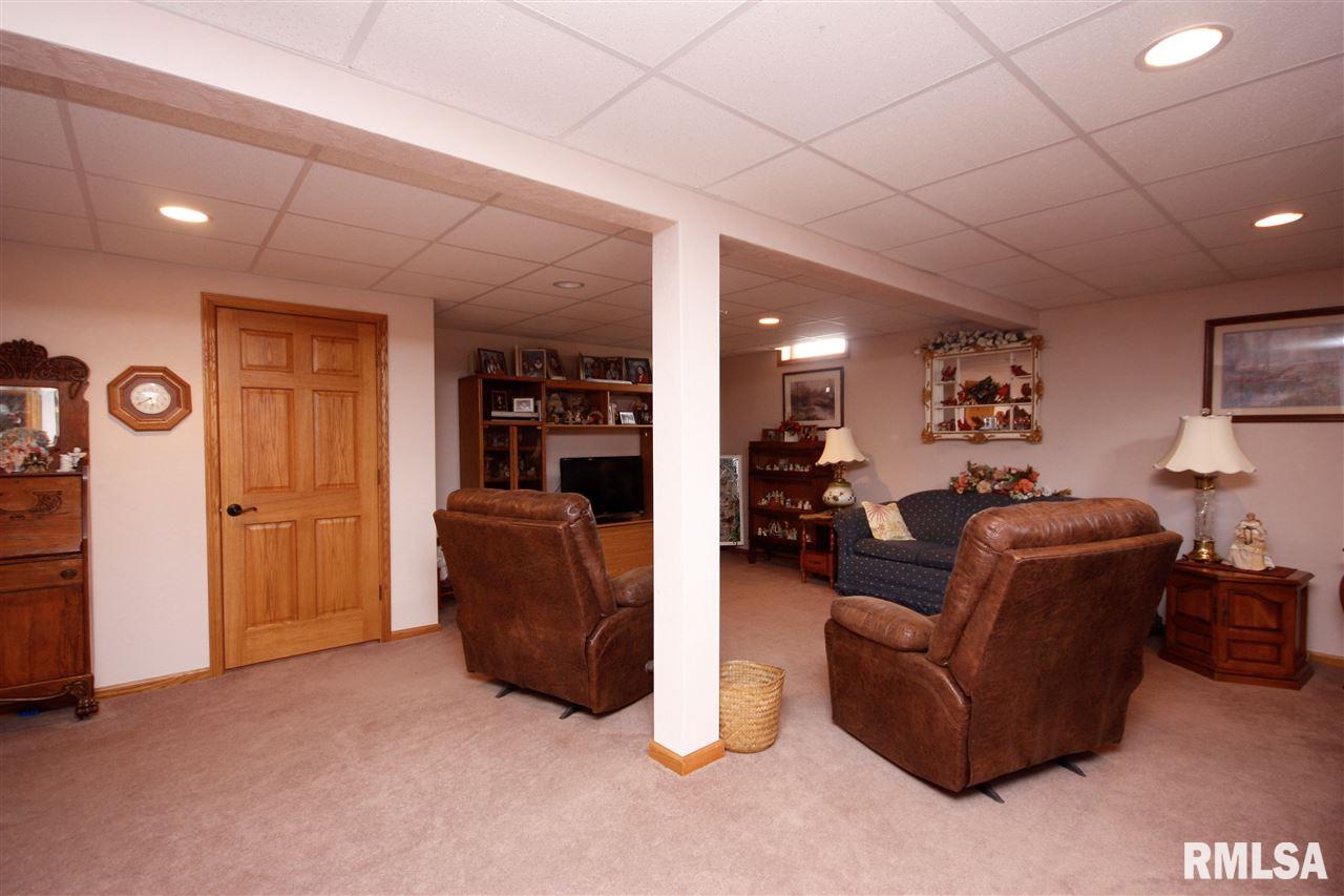 7576 Pin Oak Road Manito, IL 61546 - Photo 25 of 36 Gallery Image 25