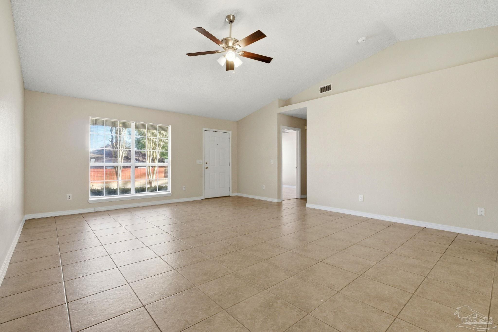 7301 Copter Lane Milton, FL 32570 - Photo 6 of 39