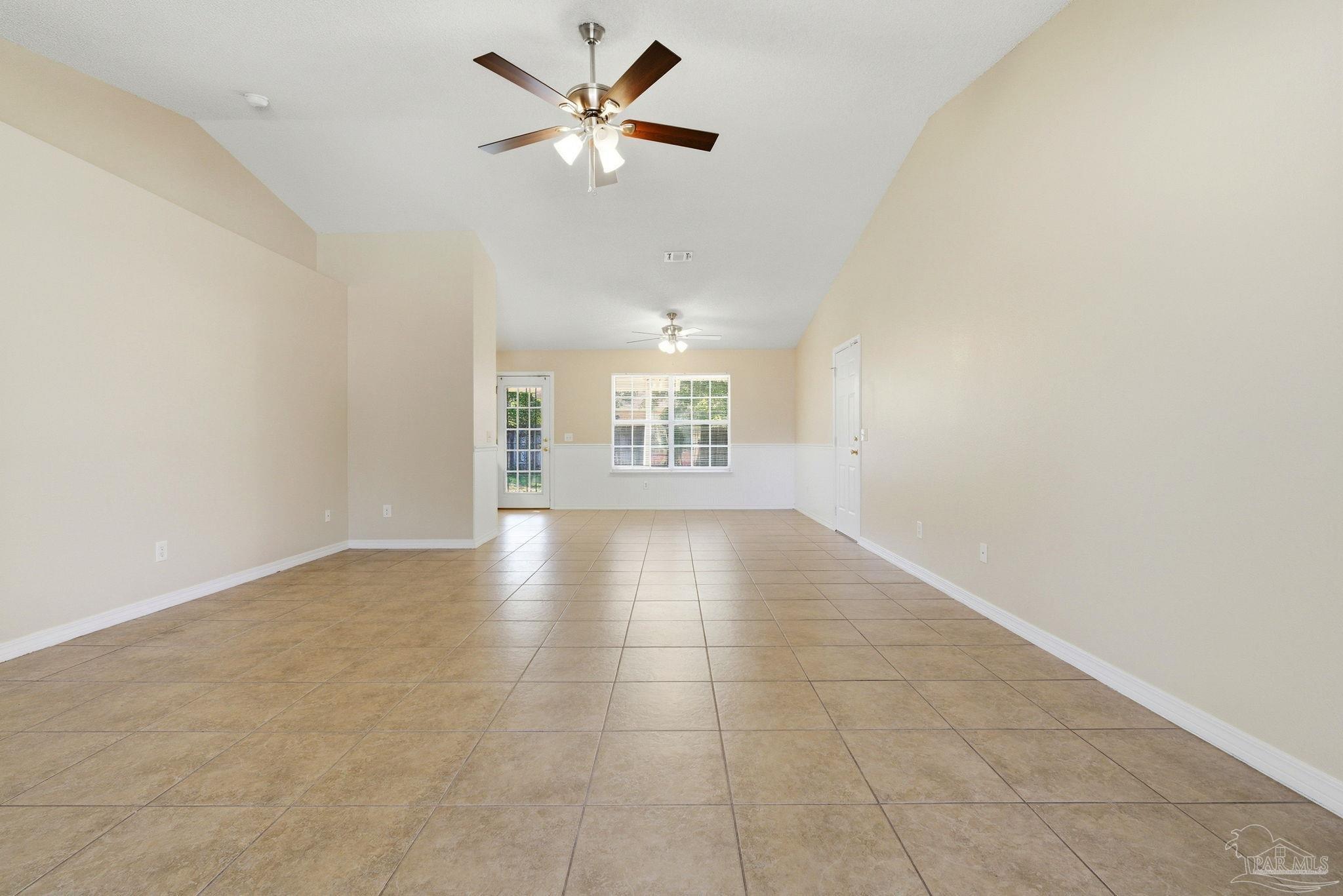 7301 Copter Lane Milton, FL 32570 - Photo 10 of 39