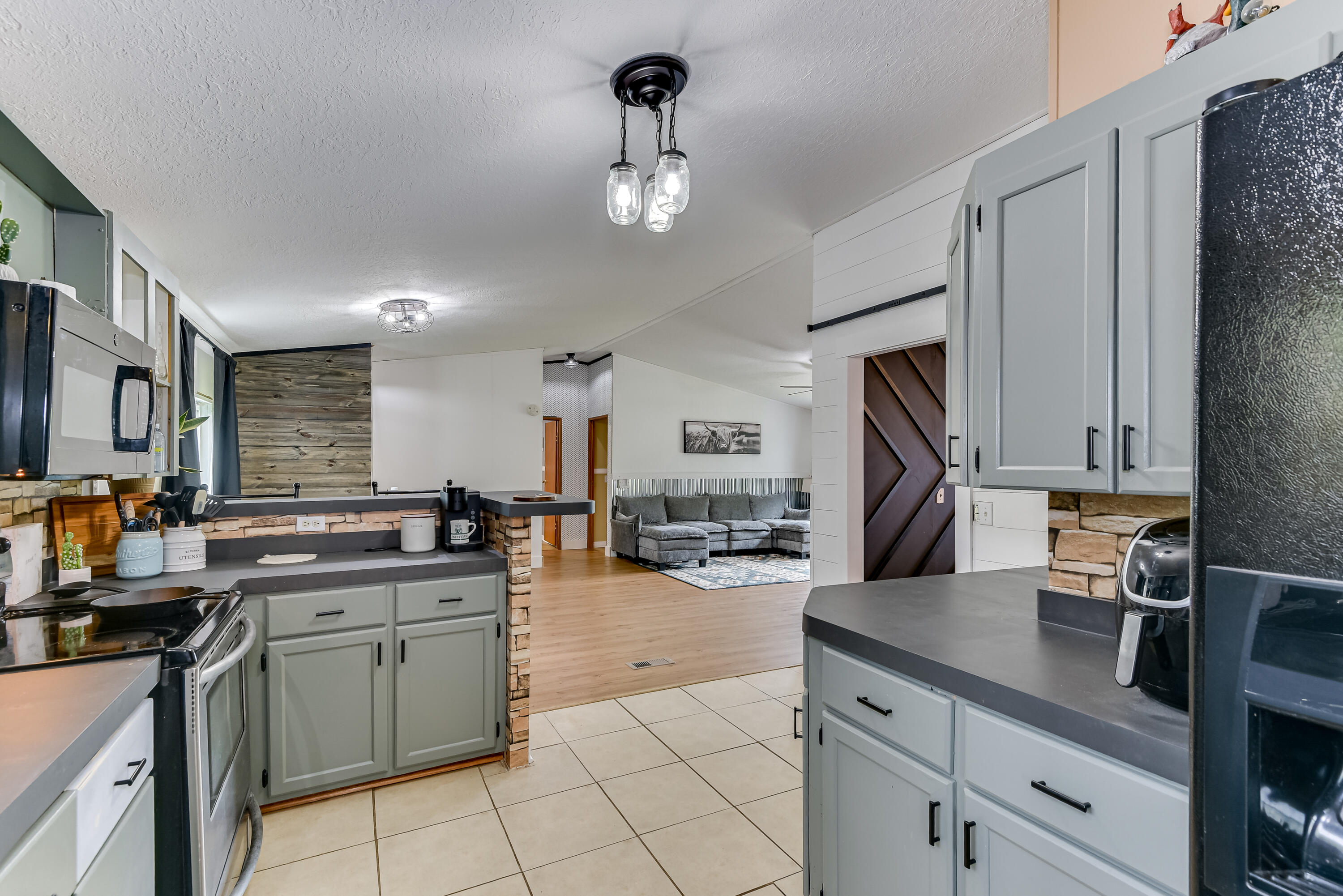 2482 Windsor Road Springfield, SC 29146 - Photo 12 of 36