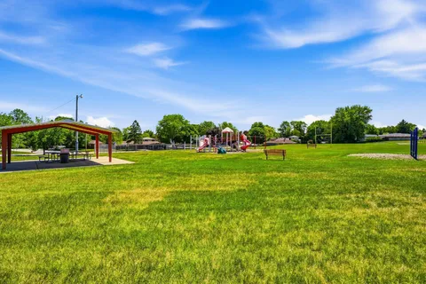 $299,900 | 501 Nicholson Avenue, South Milwaukee, WI 53172