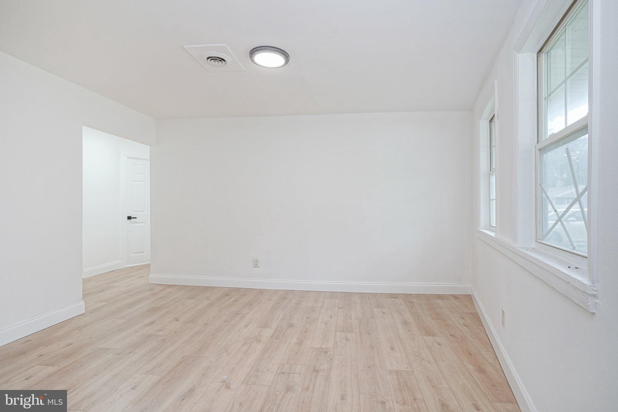 196 Kinsley Road Pemberton, NJ 08068 - Photo 6 of 25 Gallery Image 6