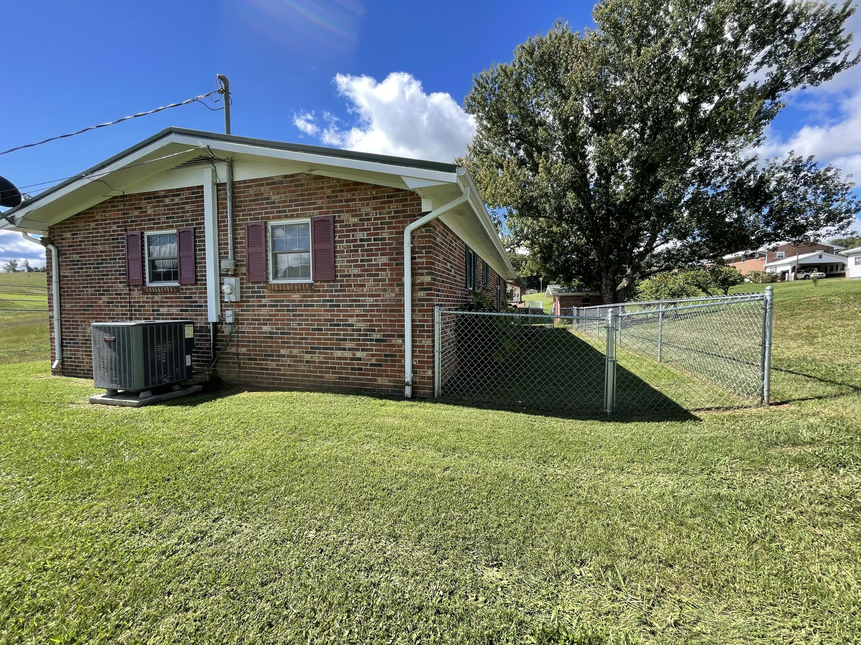 230 Fillers Mill Road Greeneville, TN 37743 - Photo 4 of 26 4