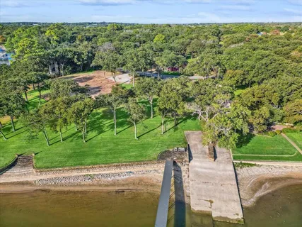 $999,999 | 12424 Lake Forest Drive, Azle, TX 76020