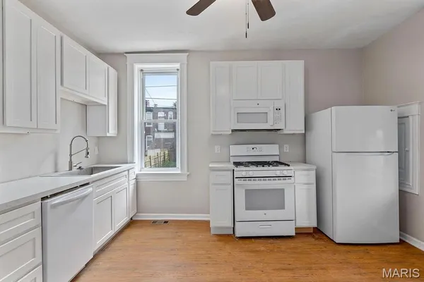 $319,900 | 3343 Virginia Avenue, St. Louis, MO 63118