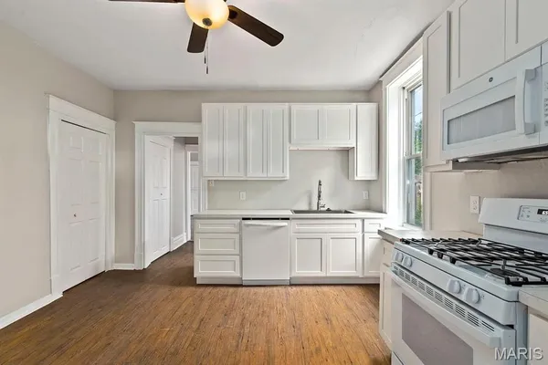 $319,900 | 3343 Virginia Avenue, St. Louis, MO 63118